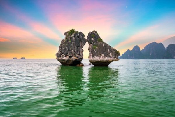 12 Days Cambodia & Vietnam Siem Reap - Ho Chi Minh - Mekong Delta - Da Nang - Hoi An - Hanoi - Halong - Ninh Binh