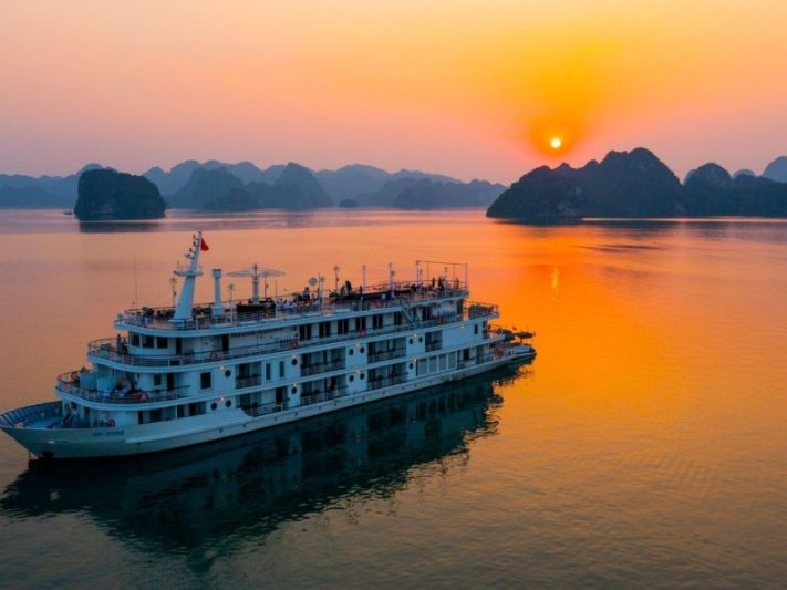 Halong Bay Sunset (4)