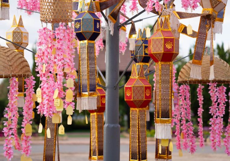 The Magic Of Yi Peng In Chiang Mai A Cultural Lantern Festival GuideftXILBGz